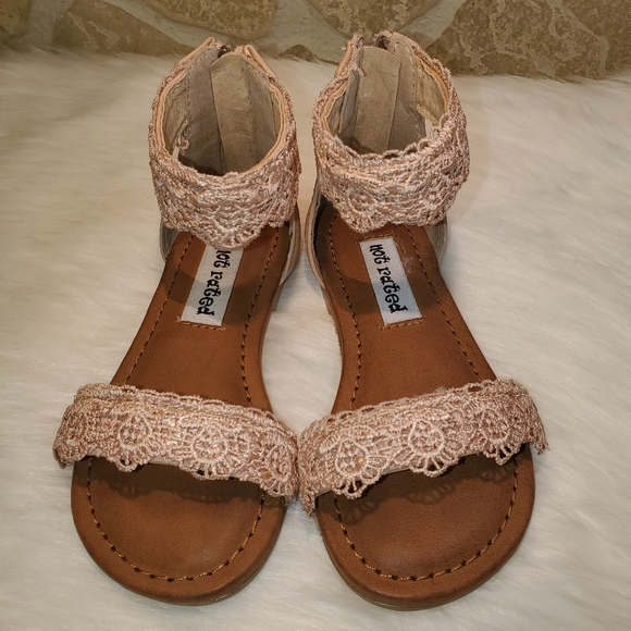 GIRLS SANDALS NOT RATED - Picture 6 of 12